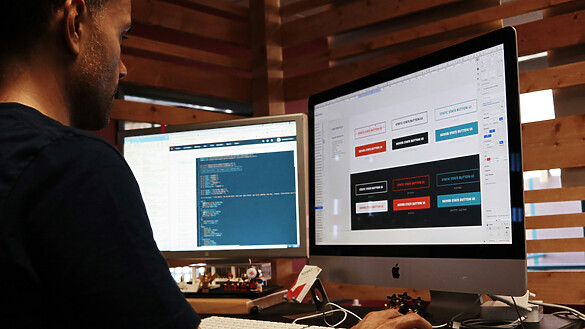 Deciding Between No-Code vs Custom Websites Pros and Cons